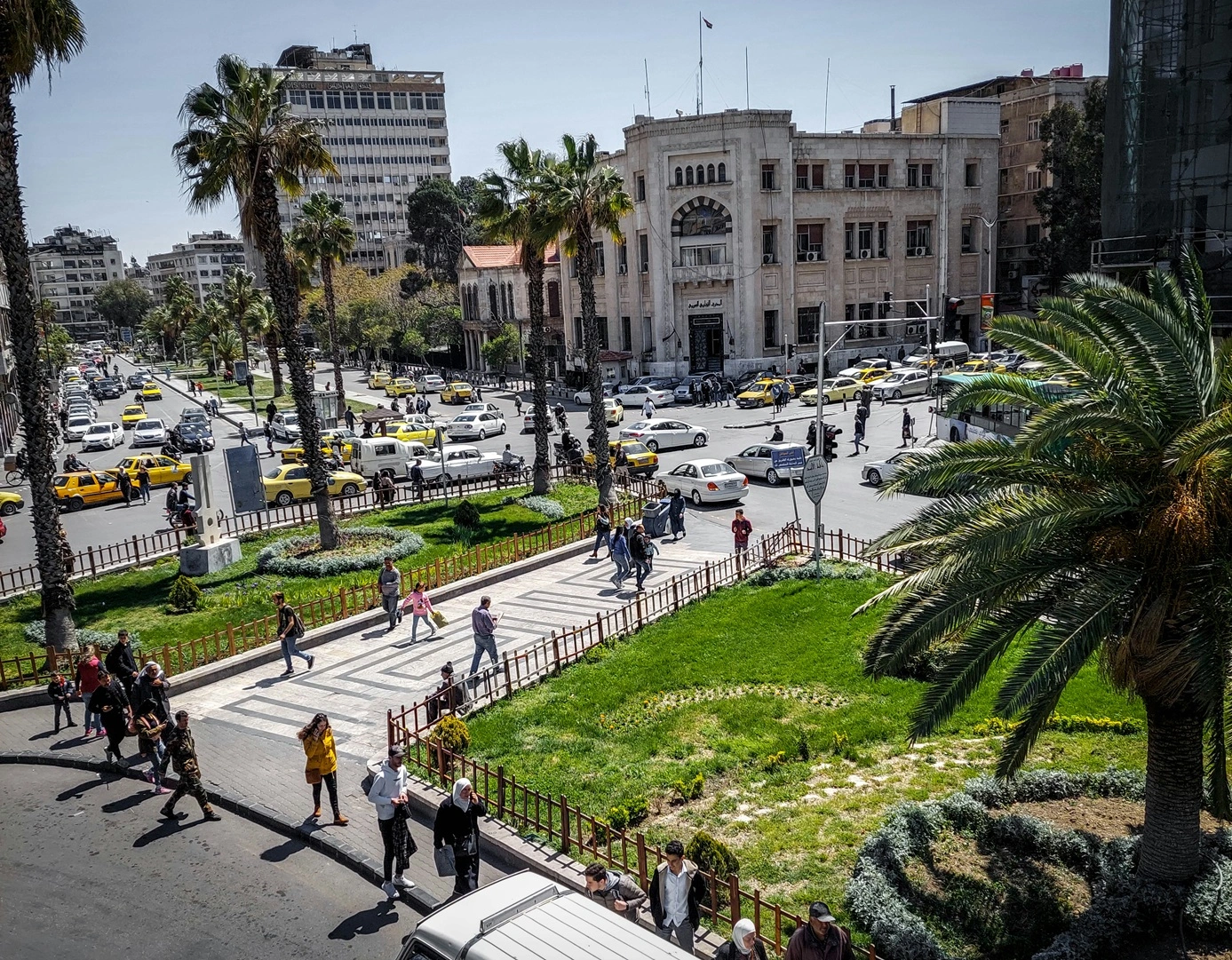 Street scene in Damascus, representing the Syrian Business Sentiment Survey by SALT.